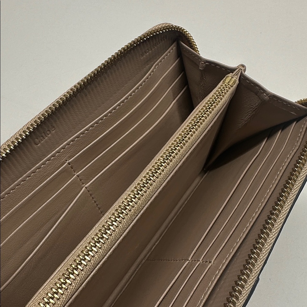 Chloe Bailey Long Wallet Two Tone Zip Around Leather Neutral Tan Ivory Gold - Picture 11 of 14